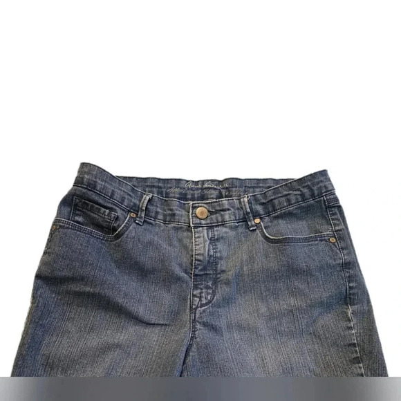 Gloria Vanderbilt, Size 10, ALEXANDRA Denim Capri - Picture 3 of 11
